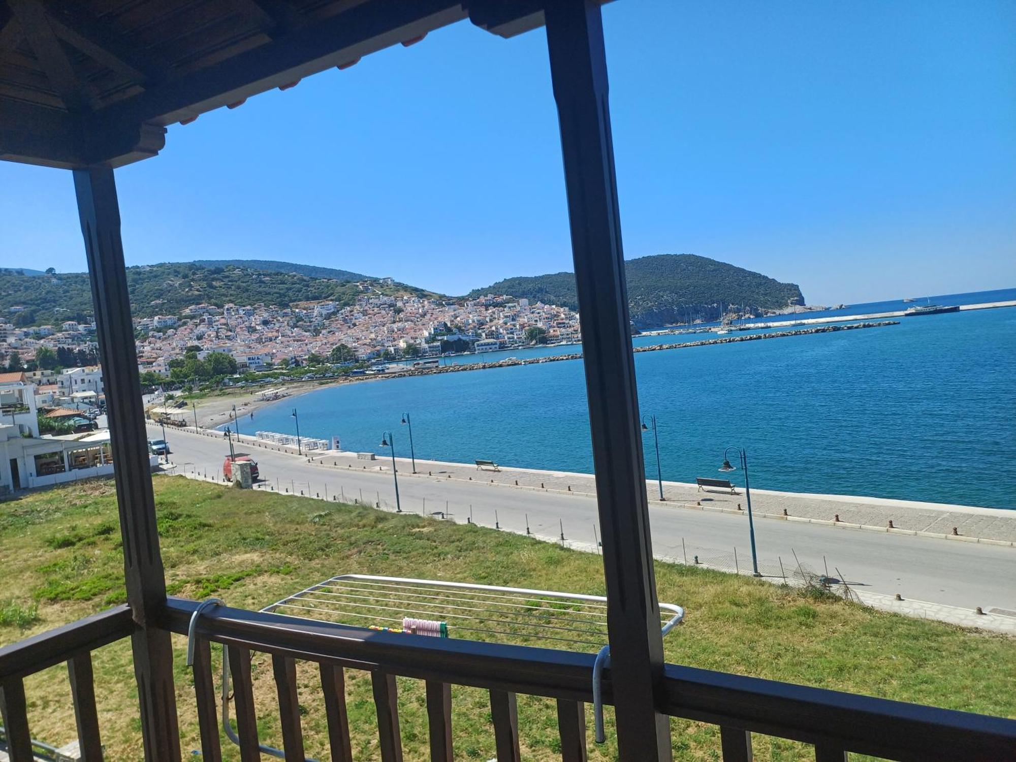 Nikolaos Studios Apartments Skopelos Town Exterior photo